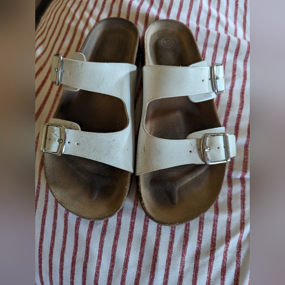 White Slide on Sandals 🩴